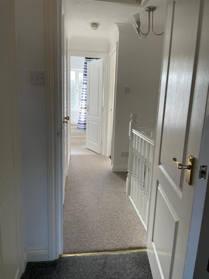 Villa Beautiful Town House With Private Garden And Patio Canford Magna Exterior foto